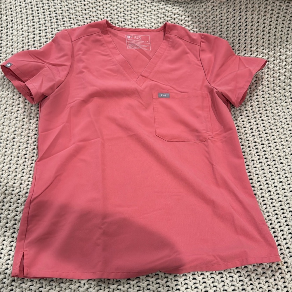 FIGS Catarina One Pocket Scrub Top